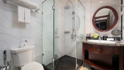 Phòng tắm đứng sạch sẽ