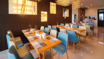 Nhà Hàng Rất Tiện Lợi