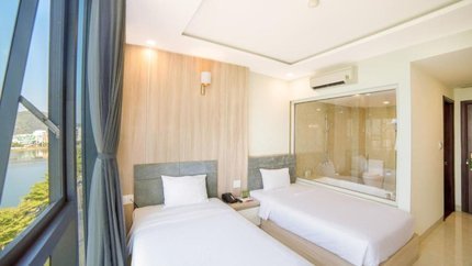 View Nhìn Ra Hồ, Phòng Có Điều Hòa