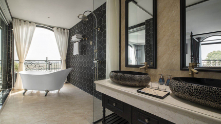Phòng tắm Lalita Premium Suite