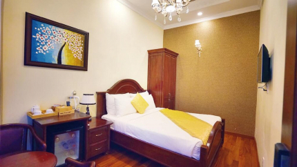Le Petit Room