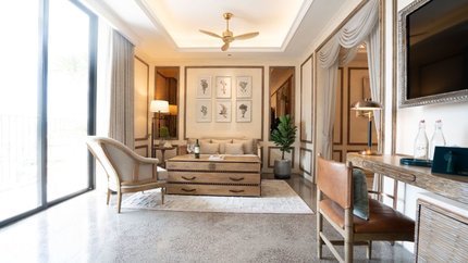Phòng Signature Suite của khách sạn