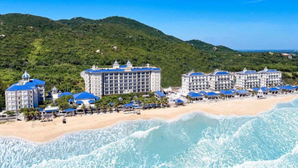 Lan Rừng Resort & Phước Hải Beach
