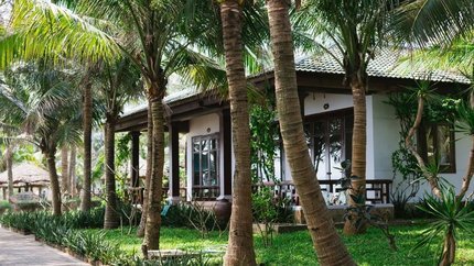 Sân vườn hướng ra biển