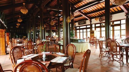 Nhà hàng Lăng Cô với những món ăn đa dạng từ Á đến Âu