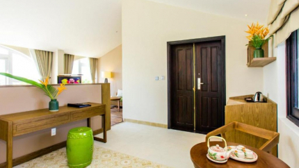 Phòng Suite City View Khách Sạn Lasenta Boutique Hội An