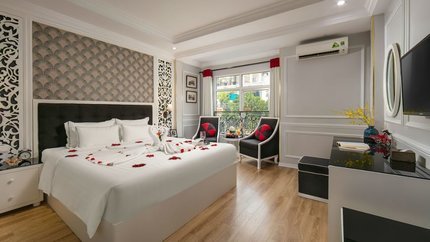Phòng Junior Suite được trang trí lãng mạn