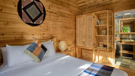 Phòng Deluxe Triple của khu nghỉ dưỡng 3* Laxsik Ecolodge Sa Pa
