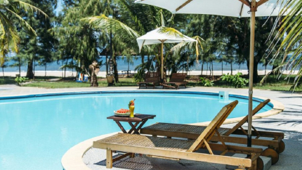 Bể Bơi ngoài trời