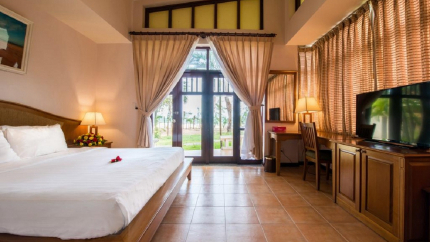 Beach Front Suit Bungalow