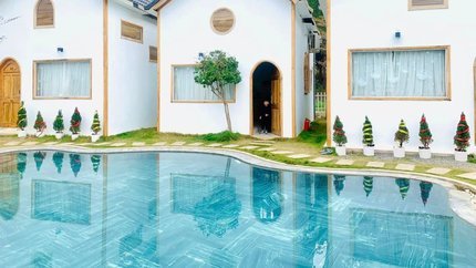 Hồ bơi tại homestay