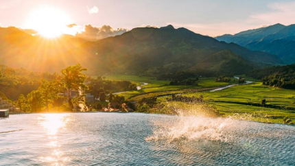 Bể bới vô cực tại Le Champ Tú Lệ Resort