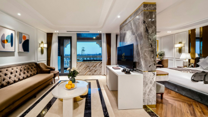 Phòng Gallery Haifo Suite khách sạn Le Pavillon Hội An