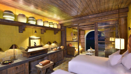 Phòng Deluxe Pool view tại Legacy Yên Tử - MGallery Quảng Ninh