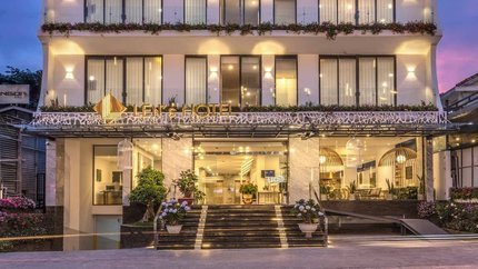 Khách sạn Len's Hotel
