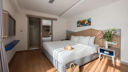 Sàn nhà được lát hoàn toàn bằng gỗ