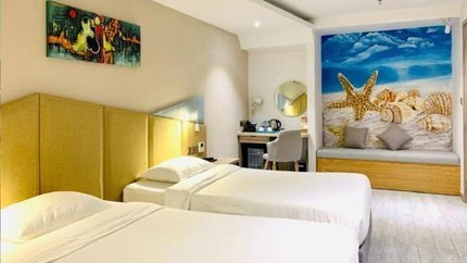 Phòng được trang trí rất đẹp