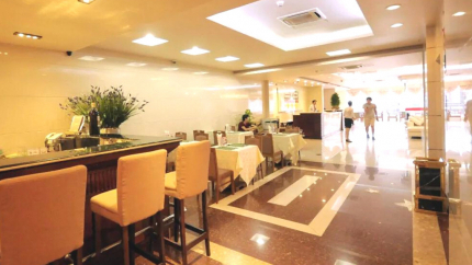 Quầy bar tại Level Hotel Hải Phòng