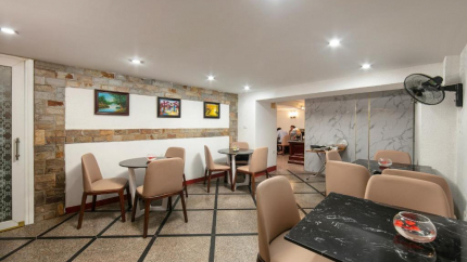 Little Diamond Hotel 2