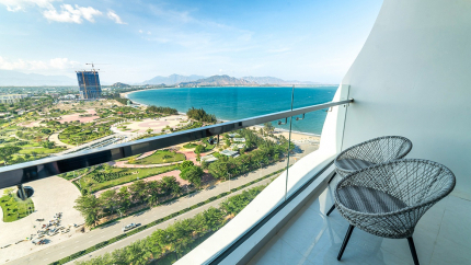 Ban Công Phòng Deluxe Triple