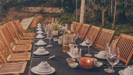 Tiệc  tổ chức ngoài trời