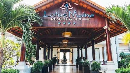 Sảnh chờ thiết kế đệm nét Việt