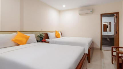 Phòng Family Khách Sạn Lotus Rock Đà Nẵng 3 Sao