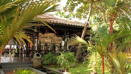 Nhà hàng Làng Sen Quán