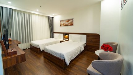 Phòng được trang trí đơn giản nhưng đẹp