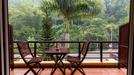 Deluxe Mountain View Ban công thư giãn view núi