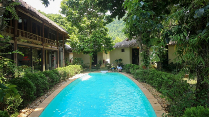 Hồ bơi