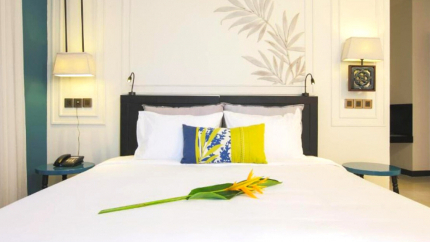 Phòng Superior Family Balcony City View khách sạn Maison Vy 4*