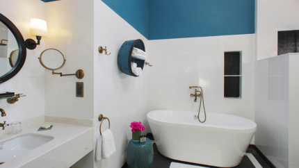 Phòng tắm Deluxe Loft khách sạn Maison Vy Hội An