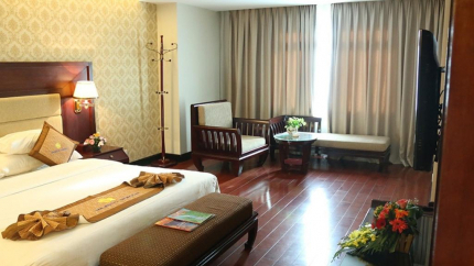 Phòng Deluxe Twin tại Majestic Hotel