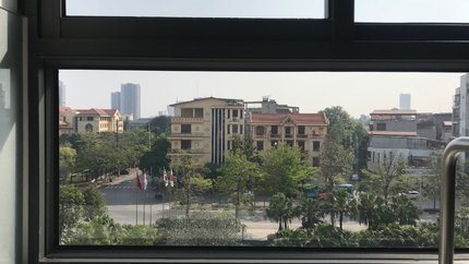 Ban công hướng thành phố