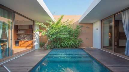 Bể bơi khoáng nóng tại villa