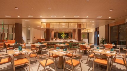 Nhà hàng được bày trí sang trọng