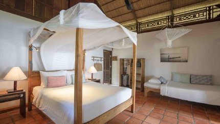 Superior Seaview Fisherman Bungalow