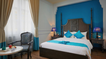 Phòng Deluxe tại 4* Manoir Des Arts