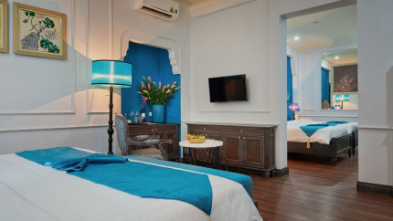 Phòng Premium Connecting tại 4* Manoir Des Arts Hotel