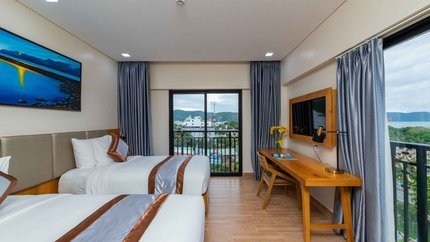 Deluxe Bay & Sea View