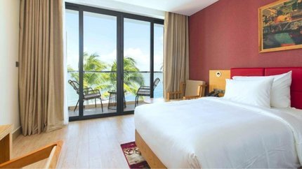 Deluxe Hotel