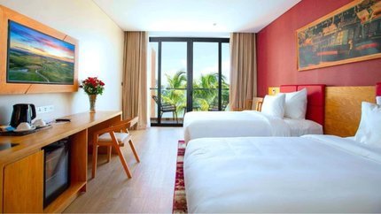 Deluxe Hotel