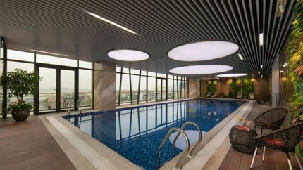 Bể bơi hướng vịnh