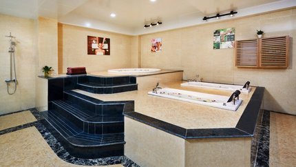 Bể sục Jacuzzi