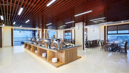 Nhà hàng tại khách sạn