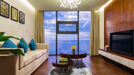 Phòng khách của Pent-house Beachfront Diamond Room