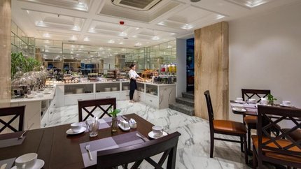 Nhà hàng khách sạn