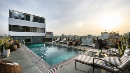 Hồ bơi thư giãn trên sân thượng