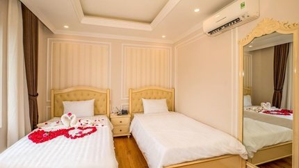 Phòng Twin với gam màu gỗ